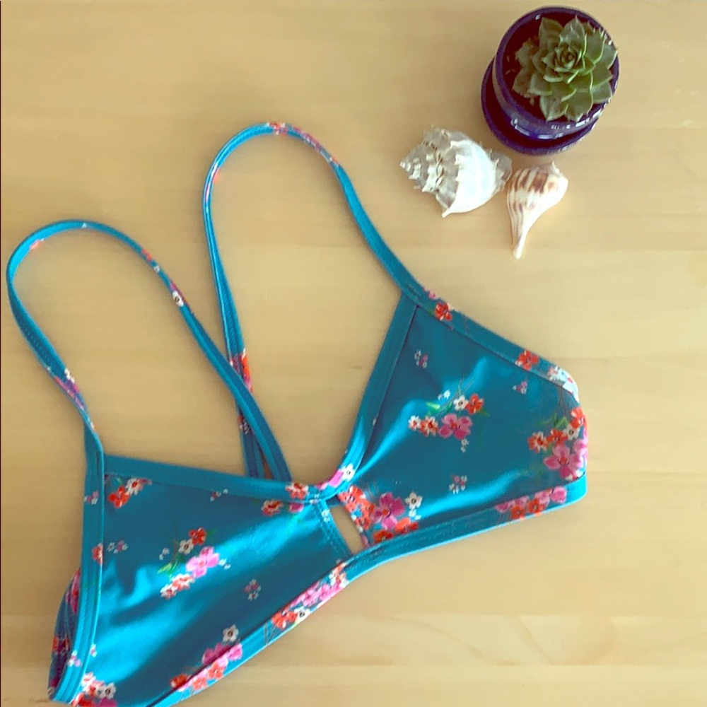 JOLYN bikini top